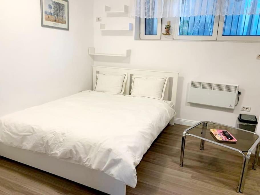 Central Studio Flat Bucarest Exterior foto